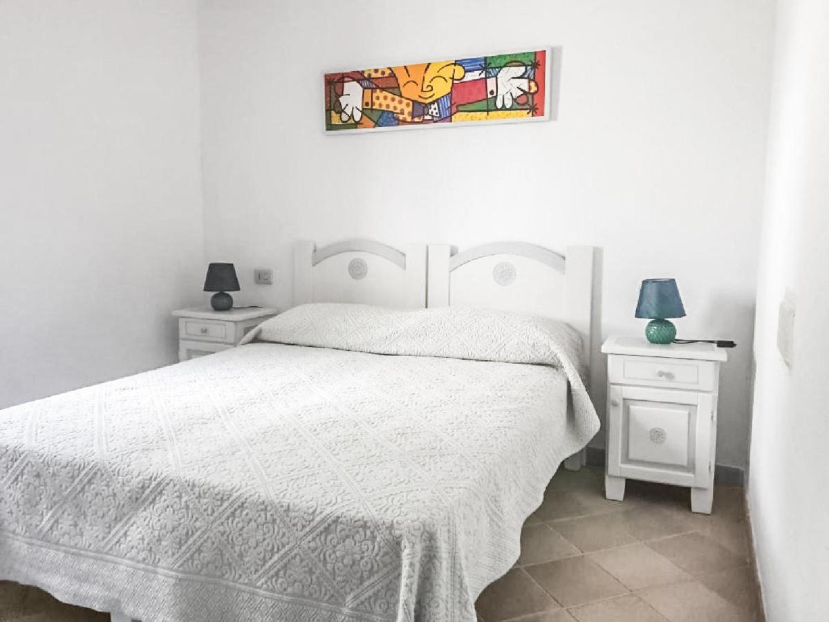 Villetta 4 Stanze Da Letto, 7 Posti, Vista Mare San Teodoro  Exterior foto