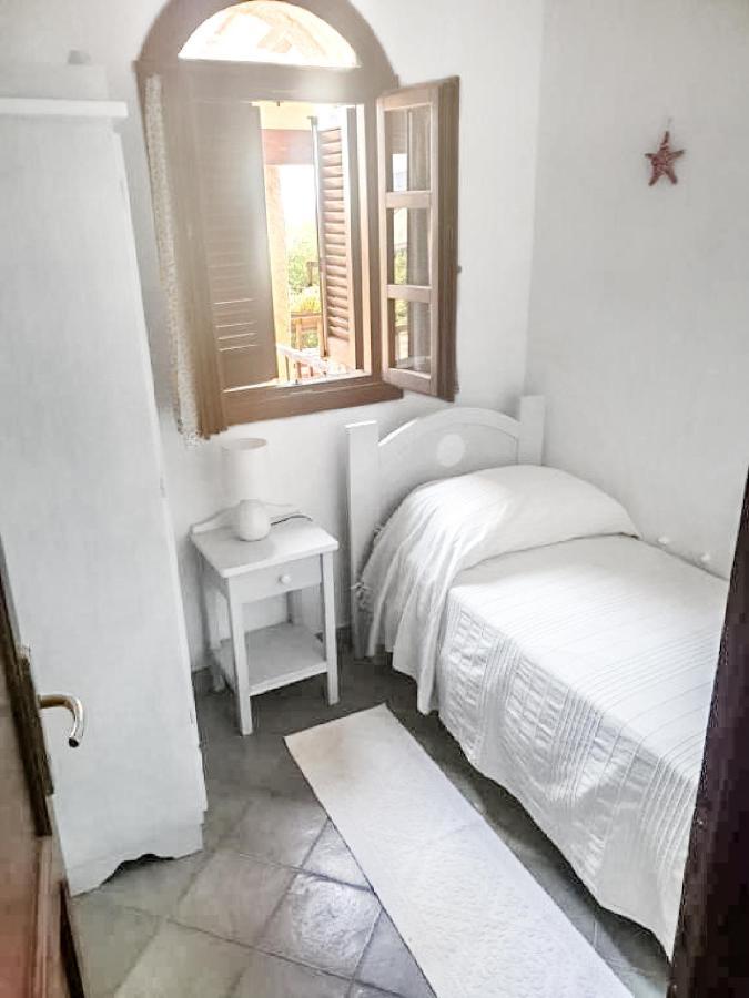 Villetta 4 Stanze Da Letto, 7 Posti, Vista Mare San Teodoro  Exterior foto